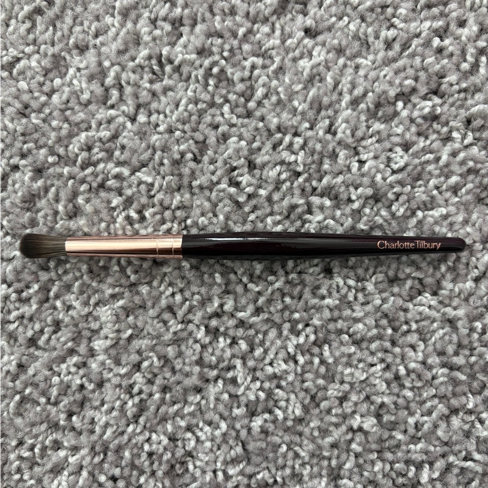 Charlotte Tilbury Eye Blender Brush